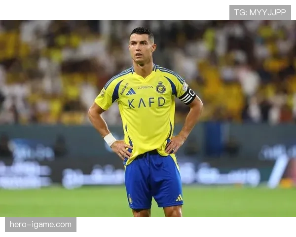 足球球员近期进球效率提升，状态回暖表现稳健